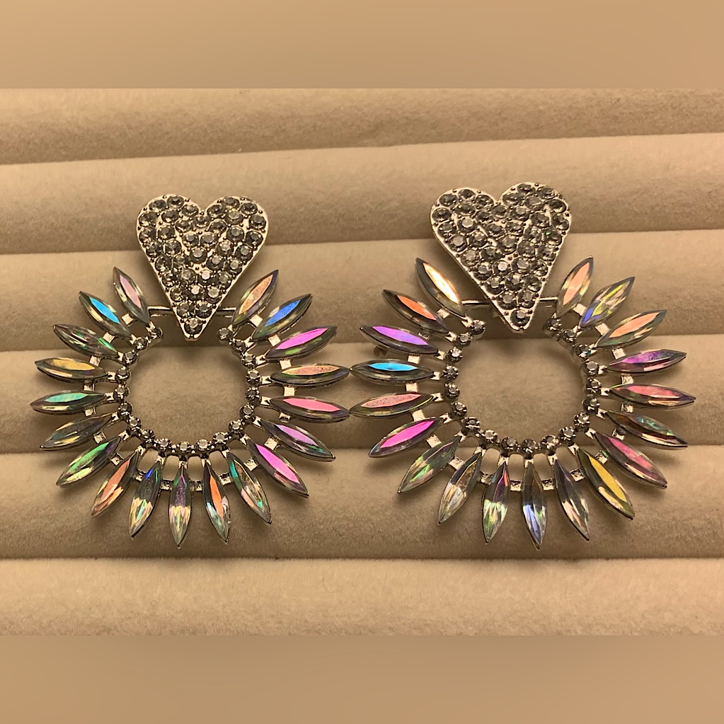 Irredentist Heart Sunburst Stud Earrings 25$
